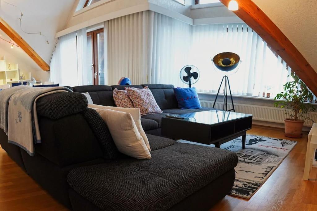 Grosse, Helle Wohnung Fuer Bis Zu 6 Personen Weinheim Eksteriør billede