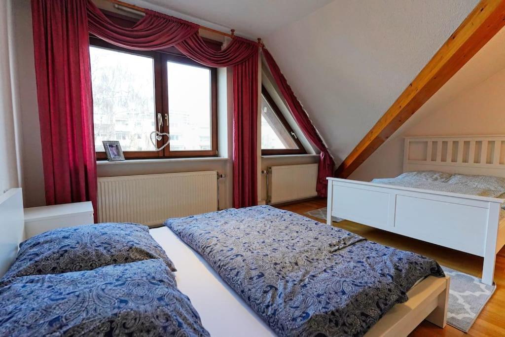 Grosse, Helle Wohnung Fuer Bis Zu 6 Personen Weinheim Eksteriør billede
